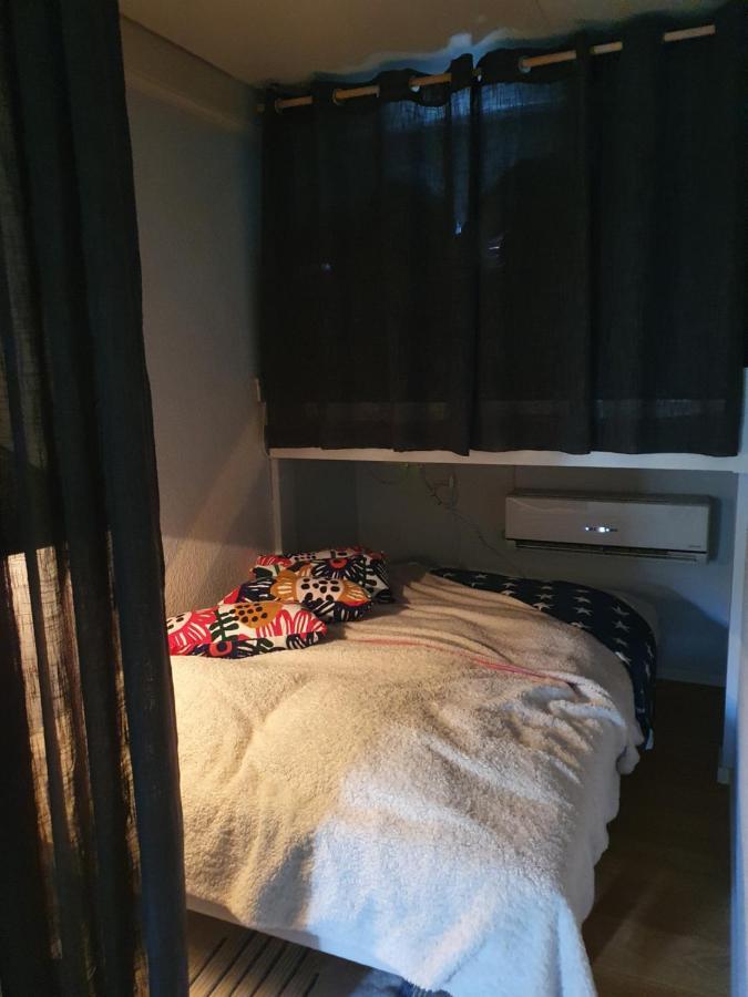 Skaergardsidyll Pa Bjoerkoe Med Gangavstand Till Havet Skarvik Luaran gambar